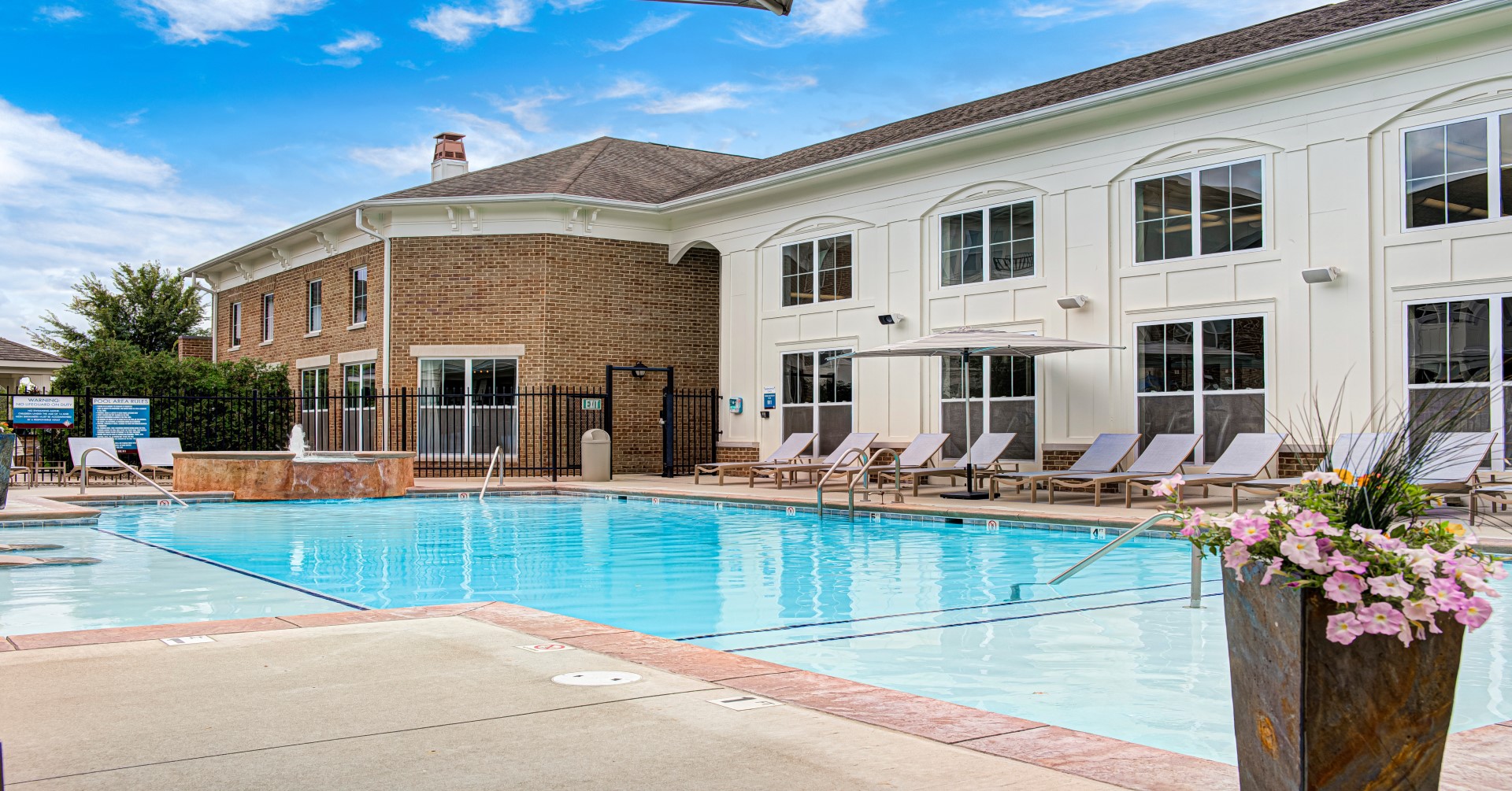 Highpointe Pool